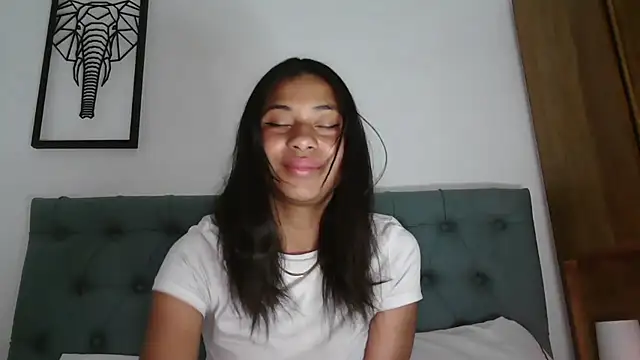 Snapshot of dark_enchantress_ chatting on October 16, 2025, 5:16 am dark enchantress online show from October 16, 2025, 5:16 am