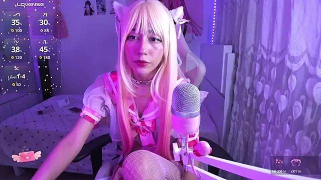 mia kawaii05 online show from September 17, 2025, 10:12 pm