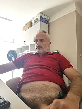 pussylove39 online show from July 22, 2026, 2:52 pm