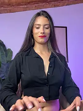 Snapshot of Lauraxx69 chatting on September 27, 2025, 7:25 am Lauraxx69 online show from September 27, 2025, 7:25 am