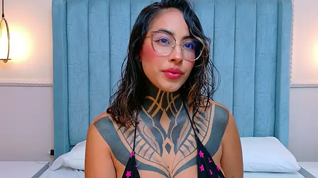 Snapshot of NicoleBlum chatting on June 2, 2026, 7:47 pm NicoleBlum online show from June 2, 2026, 7:47 pm
