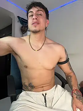 strongboy  online show from June 20, 2026, 5:51 pm
