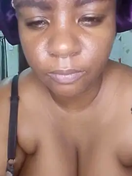 bigtitssxx online show from April 17, 2026, 12:46 am