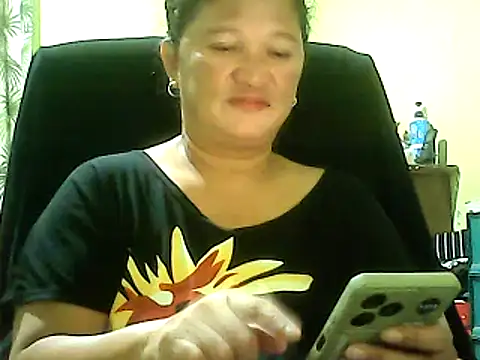 hott scarlett online show from March 21, 2025, 1:56 pm