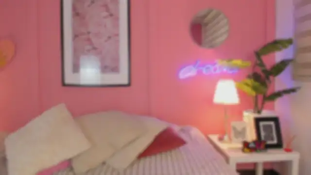 Snapshot of SoySaraa chatting on October 11, 2025, 6:36 am SoySaraa online show from October 11, 2025, 6:36 am