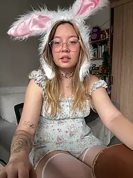 Darling XXX online show from June 13, 2026, 8:07 pm