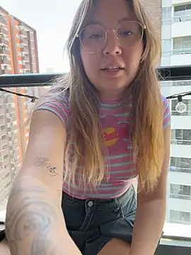 Darling XXX online show from July 21, 2026, 5:47 pm