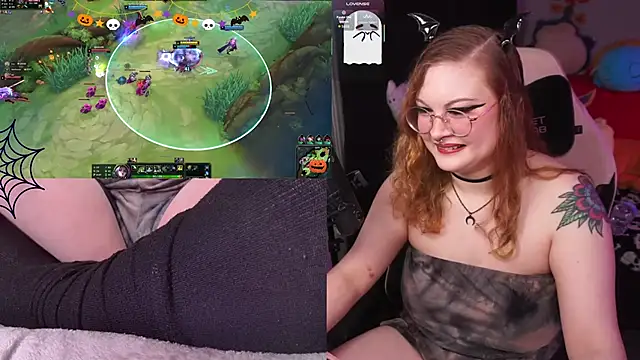 Snapshot of evamila chatting on October 14, 2025, 11:14 pm evamila online show from October 14, 2025, 11:14 pm