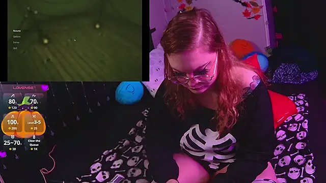 Snapshot of evamila chatting on October 15, 2025, 11:35 pm evamila online show from October 15, 2025, 11:35 pm