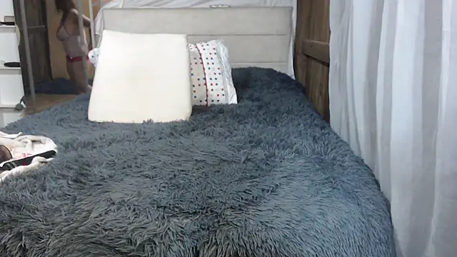 maya hottt online show from December 23, 2025, 9:08 am