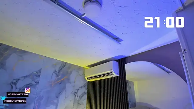 Snapshot of Katemoss70 chatting on September 30, 2025, 12:22 pm Katemoss70 online show from September 30, 2025, 12:22 pm