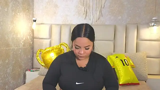 EmilyQueen3x online show from July 1, 2026, 11:32 am