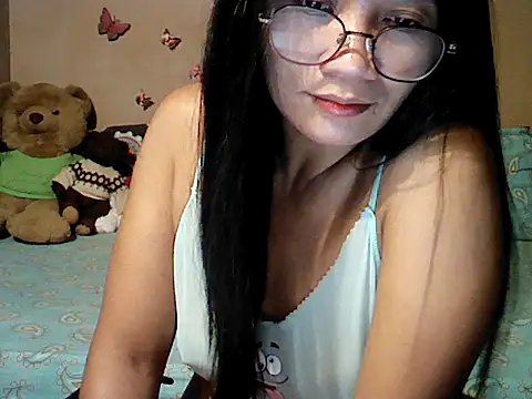 Mia Rein online show from April 30, 2026, 2:02 pm