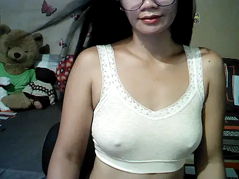 Snapshot of Mia_Rein chatting on July 27, 2026, 2:51 am Mia Rein online show from July 27, 2026, 2:51 am