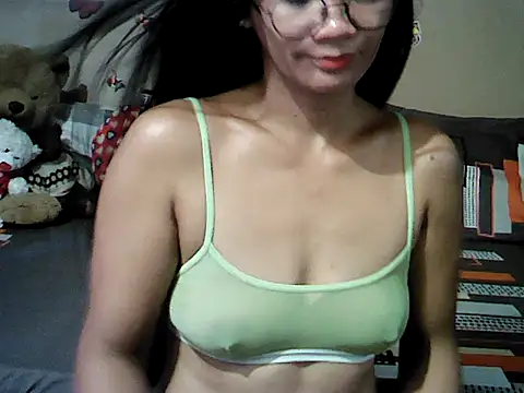 Snapshot of Mia_Rein chatting on July 17, 2026, 2:31 am Mia Rein online show from July 17, 2026, 2:31 am