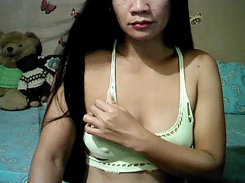 Mia Rein online show from April 20, 2026, 2:07 pm