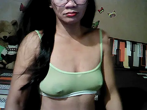 Mia Rein online show from April 4, 2026, 2:12 pm