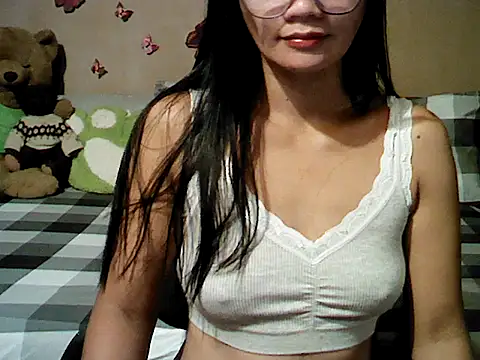 Mia Rein online show from February 10, 2026, 1:21 pm