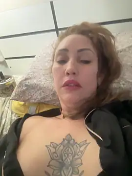 Snapshot of RAIRAsexy chatting on November 12, 2025, 2:43 pm RAIRAsexy online show from November 12, 2025, 2:43 pm