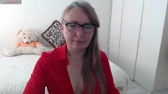 Snapshot of MargotLot chatting on April 24, 2026, 4:58 am MargotLot online show from April 24, 2026, 4:58 am