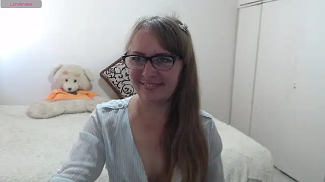 Snapshot of MargotLot chatting on April 29, 2026, 12:31 pm MargotLot online show from April 29, 2026, 12:31 pm