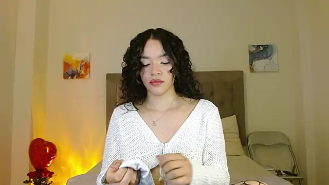 kiarablue online show from July 30, 2026, 11:37 pm