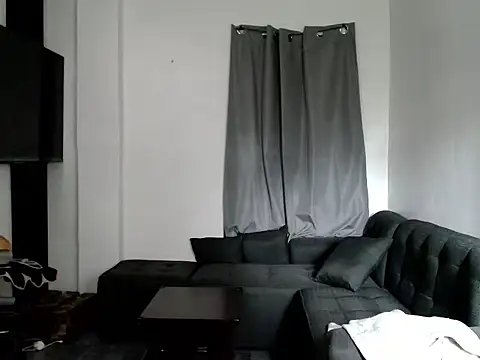 Snapshot of MistressKrizzel chatting on June 24, 2026, 7:07 am MistressKrizzel online show from June 24, 2026, 7:07 am
