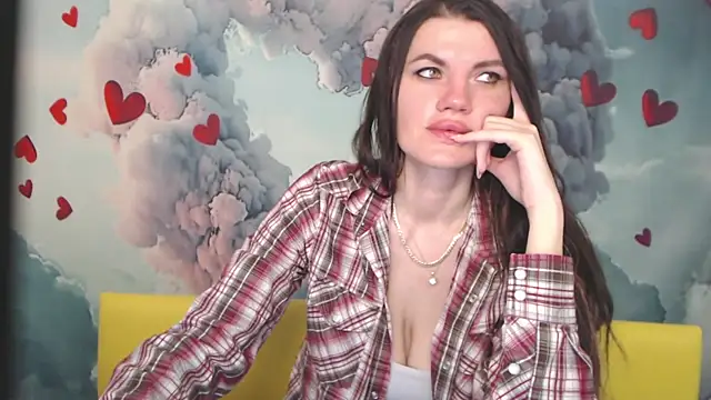 Snapshot of MilaLoona chatting on March 1, 2025, 10:24 am MilaLoona online show from March 1, 2025, 10:24 am