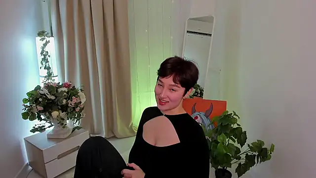 So audrey online show from November 14, 2025, 9:02 am