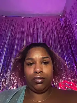 BigFineSelena online show from February 15, 2026, 11:31 am