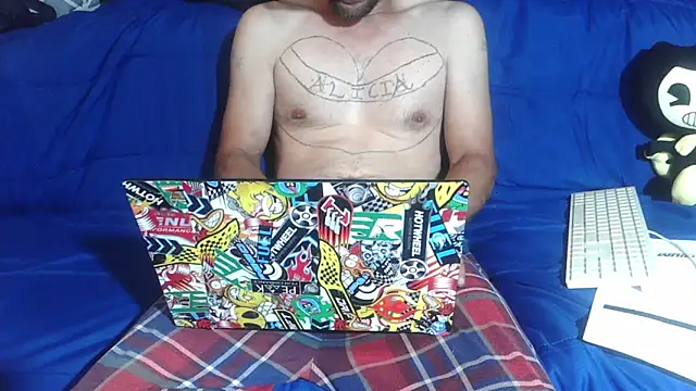 Snapshot of goodick4u28 chatting on April 15, 2026, 7:36 am goodick4u28 online show from April 15, 2026, 7:36 am