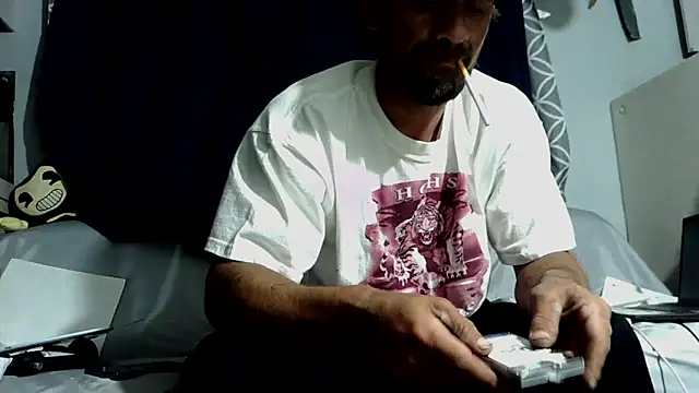 Snapshot of goodick4u28 chatting on May 10, 2026, 3:54 am goodick4u28 online show from May 10, 2026, 3:54 am