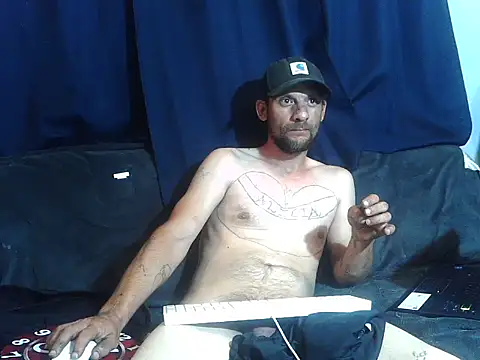 Snapshot of goodick4u28 chatting on April 2, 2026, 3:35 am goodick4u28 online show from April 2, 2026, 3:35 am