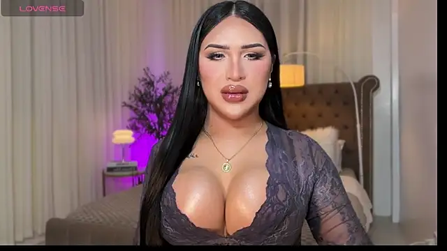 Your Majesty Tyra online show from November 20, 2025, 5:41 am