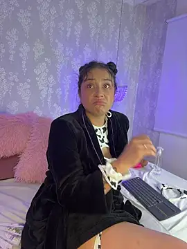 dayra angels online show from June 14, 2026, 8:10 pm