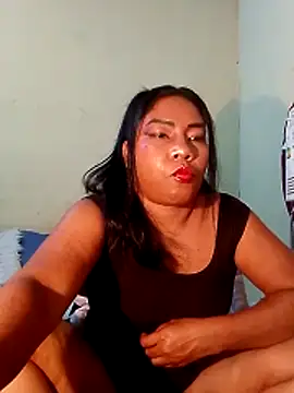 rosmery-navarro online show from May 9, 2026, 5:00 am