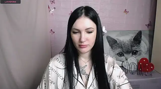 Snapshot of MisssShy_ chatting on January 11, 2025, 10:40 pm MisssShy online show from January 11, 2025, 10:40 pm