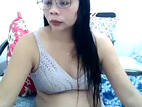 pinay milfxx online show from January 4, 2025, 1:10 am