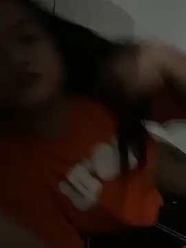 Snapshot of Moxie_Molly chatting on September 28, 2025, 11:17 am Moxie Molly online show from September 28, 2025, 11:17 am