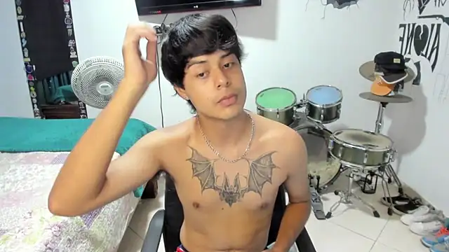 Zack falcon online show from March 25, 2026, 2:33 am