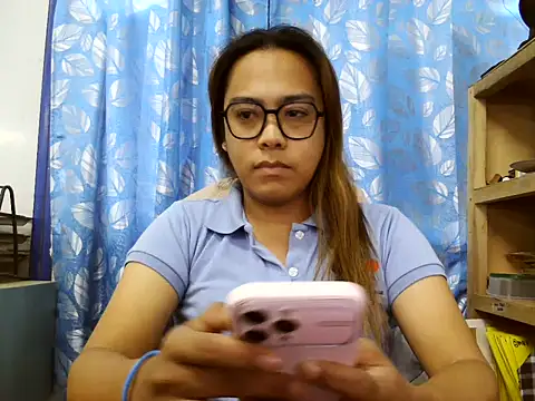 Snapshot of Your_PrettyGirlxxx chatting on May 22, 2026, 12:41 am Your PrettyGirlxxx online show from May 22, 2026, 12:41 am