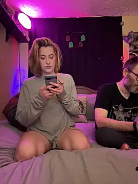 Snapshot of Mallorykoxx69 chatting on November 30, 2025, 8:59 am Mallorykoxx69 online show from November 30, 2025, 8:59 am