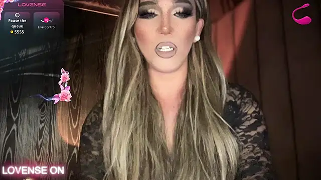 Snapshot of Lo_la_69 chatting on December 14, 2025, 4:40 am Lo la 69 online show from December 14, 2025, 4:40 am