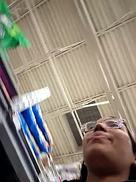 Snapshot of SheenaBrooke chatting on October 25, 2025, 12:54 am SheenaBrooke online show from October 25, 2025, 12:54 am