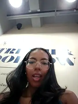 SheenaBrooke online show from March 11, 2026, 4:06 am