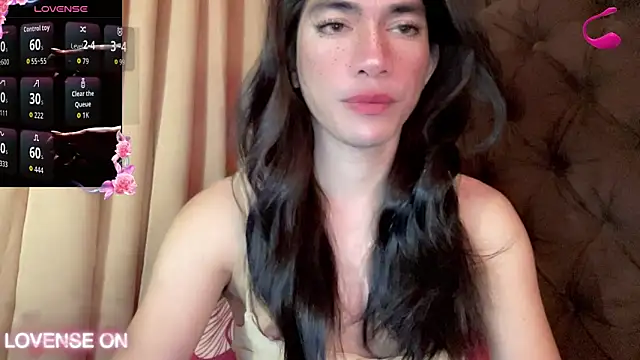 Snapshot of QUEEN_LILITH chatting on June 18, 2026, 6:34 am QUEEN LILITH online show from June 18, 2026, 6:34 am