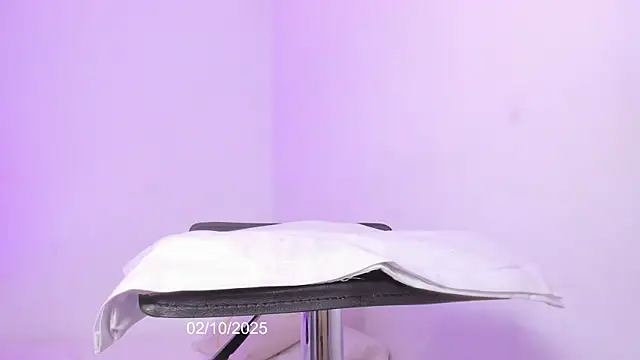 Snapshot of Coral_Princex chatting on October 3, 2025, 4:58 am Coral Princex online show from October 3, 2025, 4:58 am