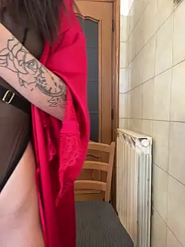 L000lita online show from March 19, 2025, 2:57 pm