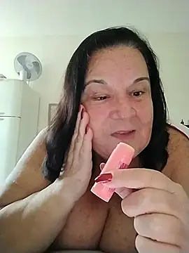 Snapshot of Yaya_Mineira chatting on May 21, 2026, 12:13 pm Yaya Mineira online show from May 21, 2026, 12:13 pm
