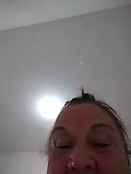 Snapshot of Yaya_Mineira chatting on November 30, 2025, 11:38 pm Yaya Mineira online show from November 30, 2025, 11:38 pm